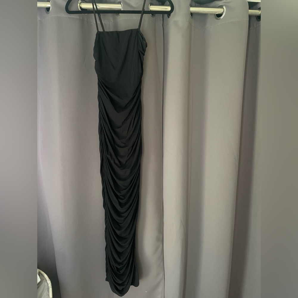 Black Rouched Midi Dress - Picture 3 of 4